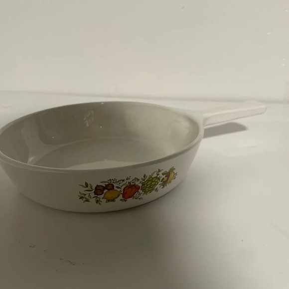 Vintage Corning Ware “Spice of Life” Skillet - Picture 5 of 10